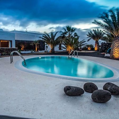 Los Lirios Hotel Rural - Adults Only Tias Exterior photo