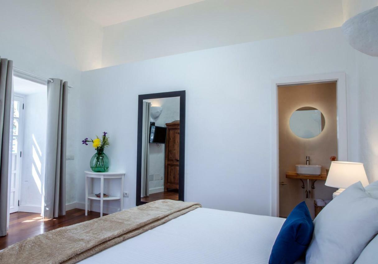 Los Lirios Hotel Rural - Adults Only Tias Exterior photo