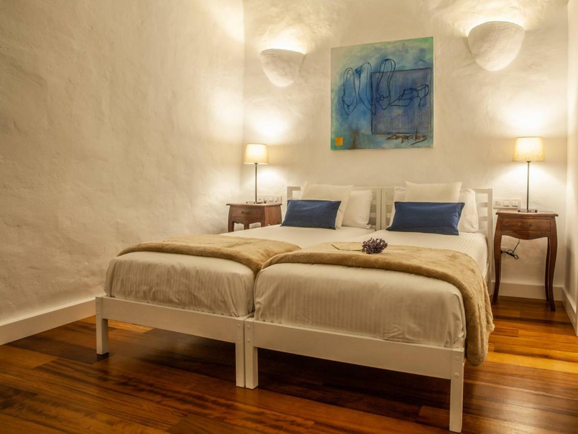 Los Lirios Hotel Rural - Adults Only Tias Exterior photo